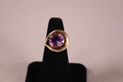 14k GOLD & ALEXANDRITE RING