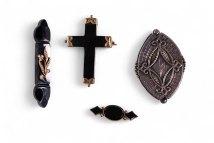 4 PIECES OF MOURNING JEWELRY