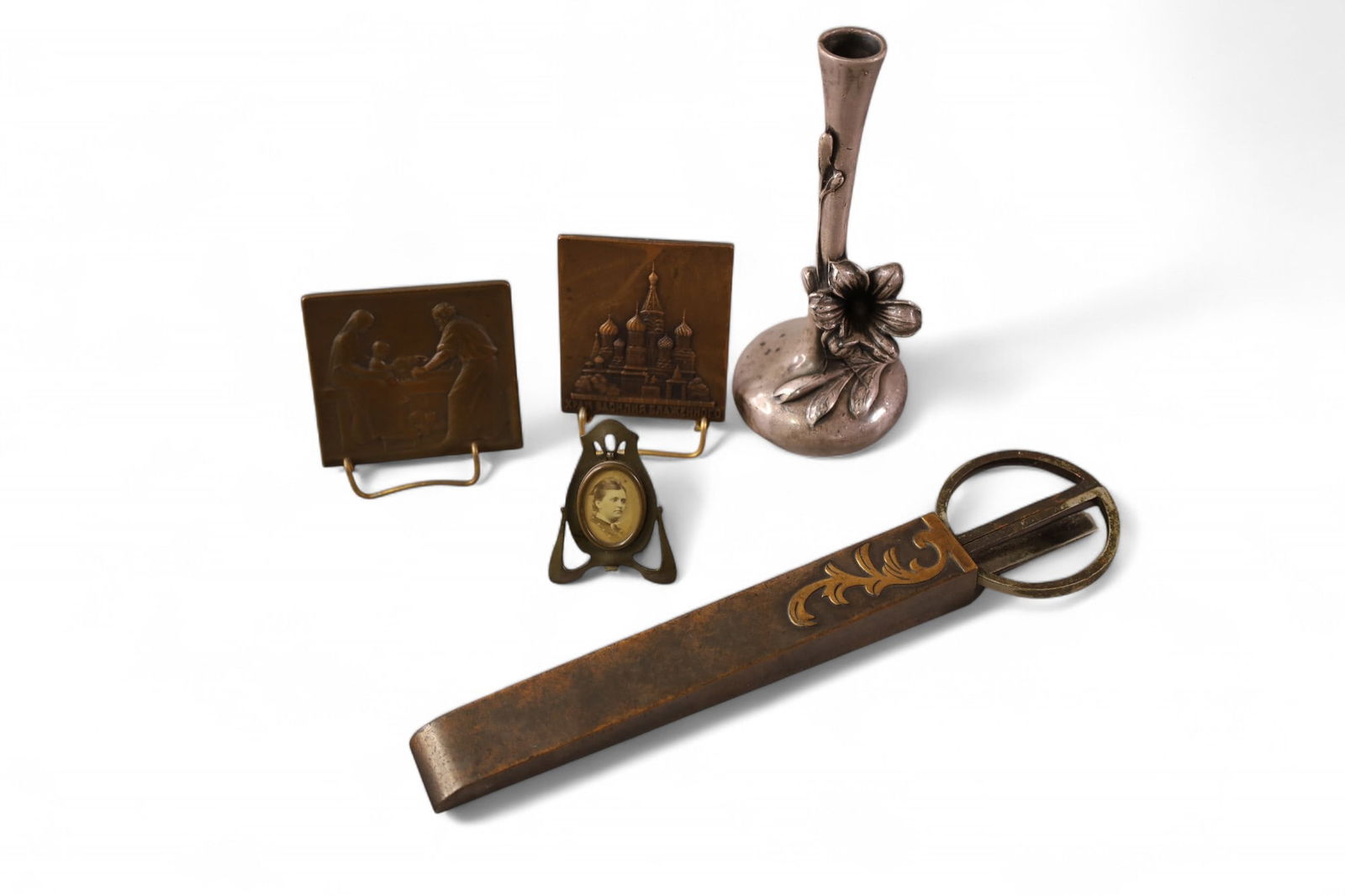 GROUPING OF TABLE ITEMS (1 of 7)