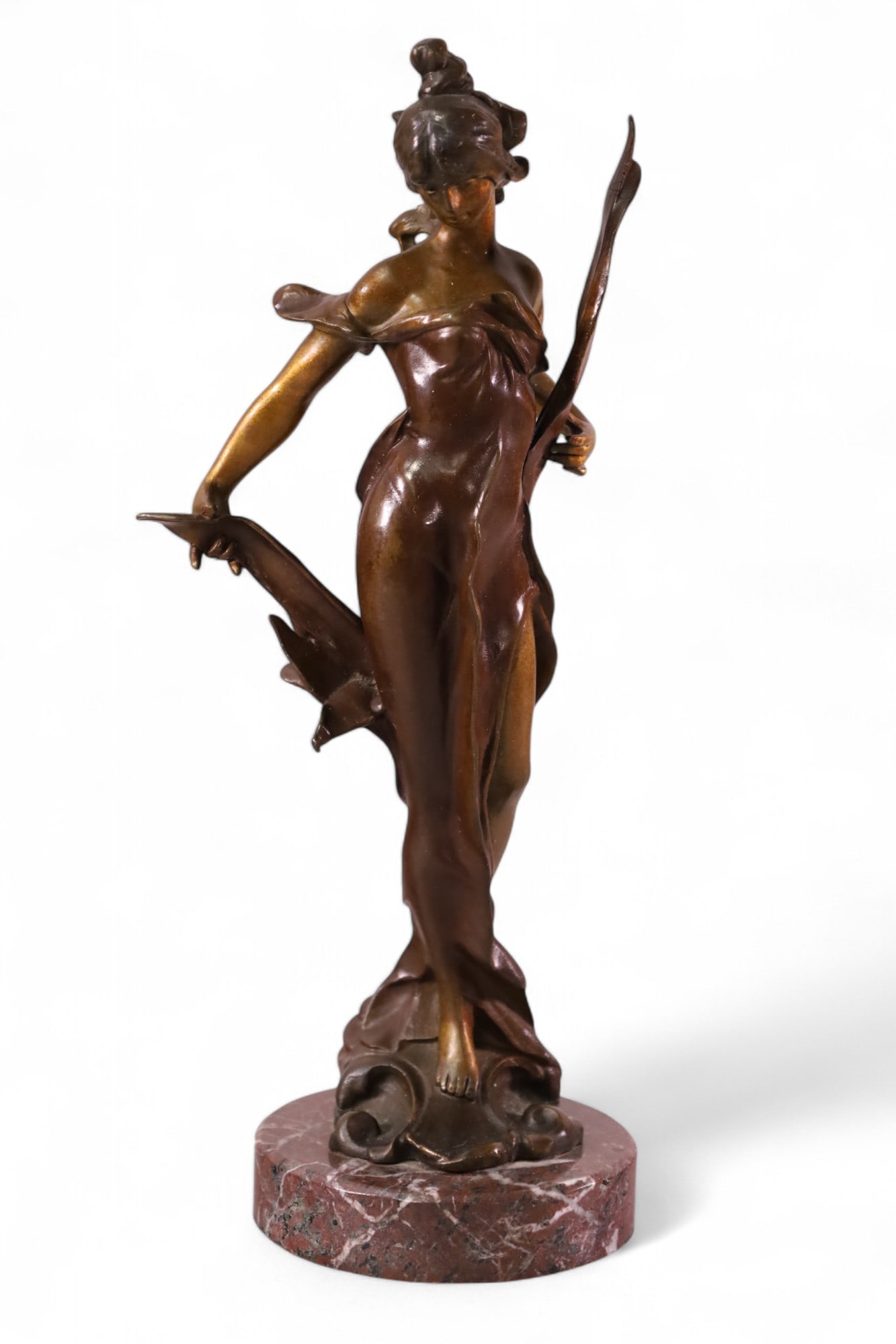 SMALL LADY BRONZE (1 of 2)