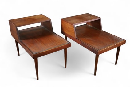 PAIR OF MID CENTURY MODERN END TABLES