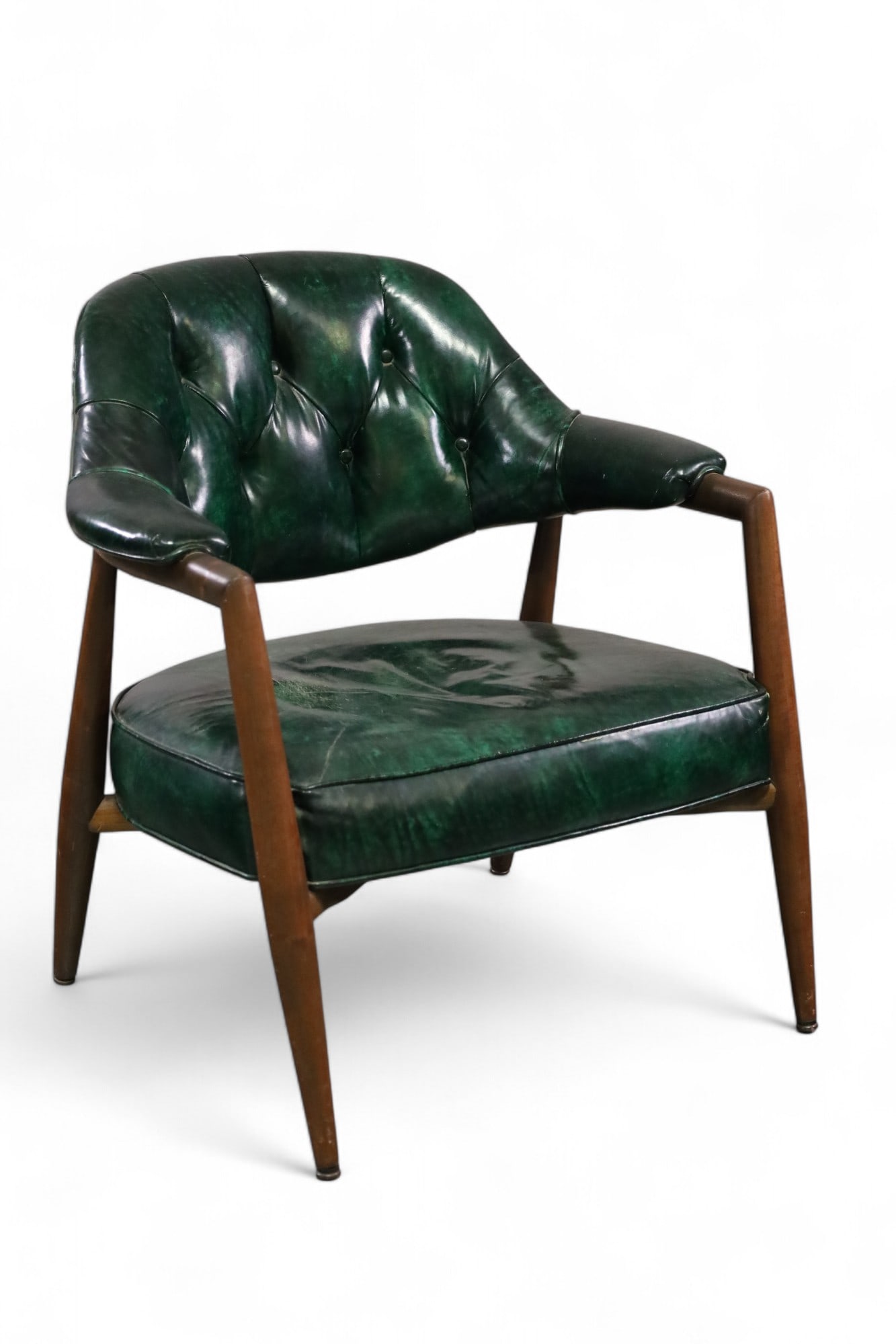MONTEVERDE YOUNG ARMCHAIR: VINTAGE ARMCHAIR, MARKED MONTEVERDE YOUNG. 28" W x 29" D x 32" H. THIS ITEM EXCEEDS WEIGHT LIMITATIONS FOR IN HOUSE SHIPPING, MUST BE PICKED UP IN HOUSE OR SHIPPED VIA 3rd PARTY GROUND SHIPPER.