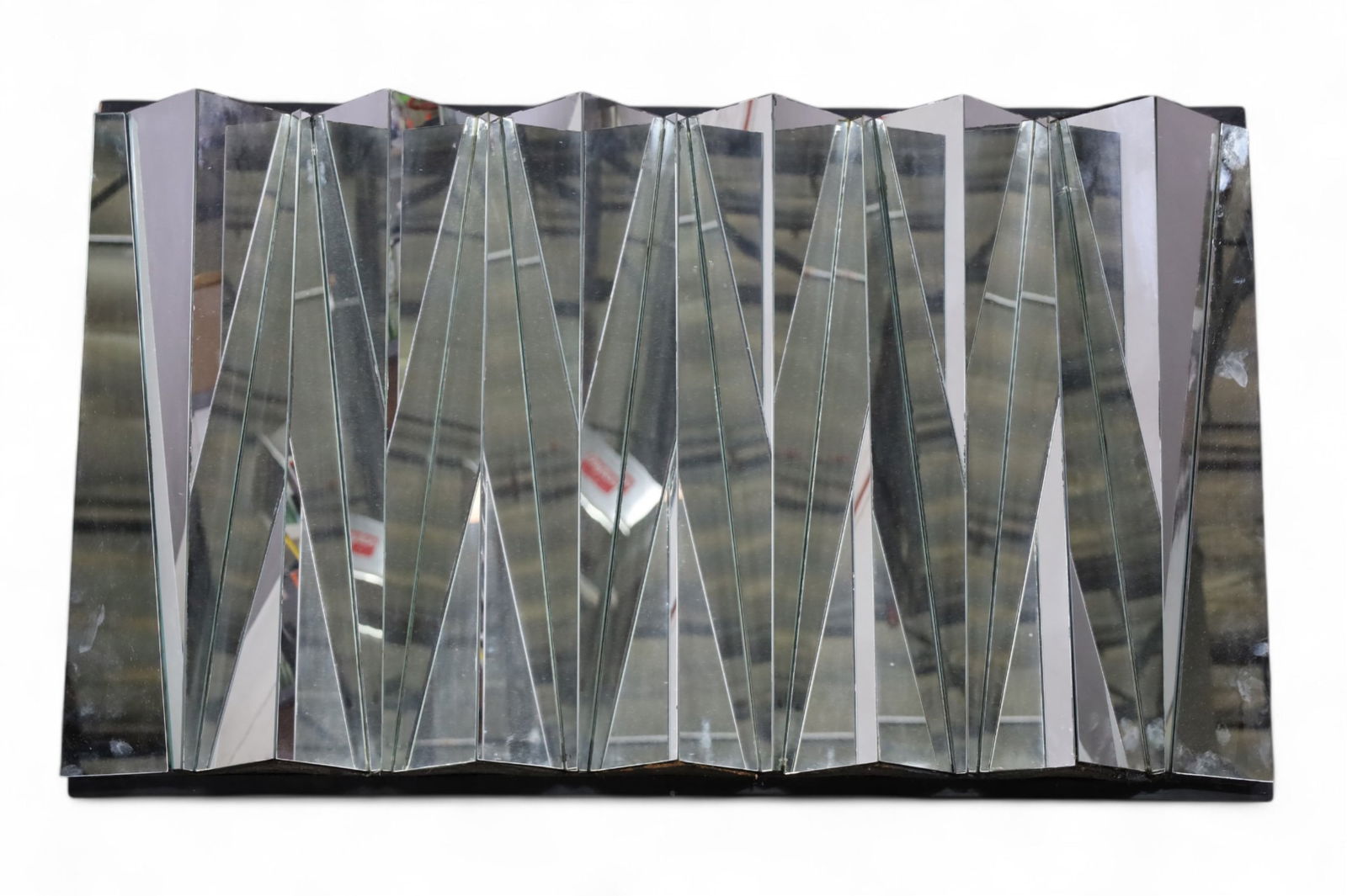 ABSTRACT WALL MIRROR (1 of 2)