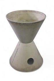 HOUR GLASS SHAPE PLANTER