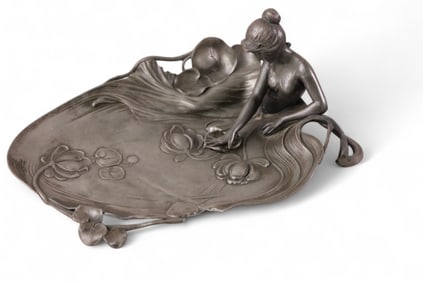 ART NOUVEAU METAL LADY TRAY