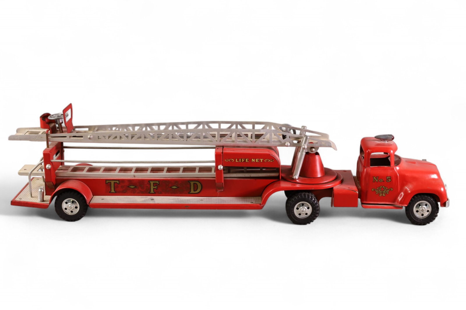 1950'S TONKA FIRE TRUCK (1 of 3)