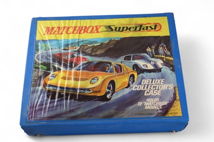 MATCHBOX SUPERFAST CAR CASE W/ CONTENTS