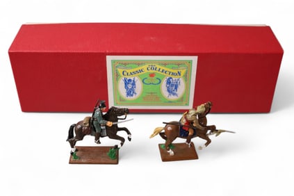 2 CAST METAL MILITARY SOLDIERS