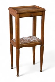 SMALL ANTIQUE SIDE TABLE
