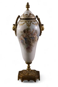 PORCELAIN CHERUB URN