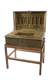 19TH CENTURY SHOE SHINE KIT