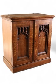 GOTHIC OAK SMOKING CABINET