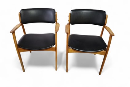 PAIR OF DANISH MODERN ARMCHAIRS