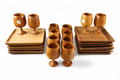 COLLECTION OF MID CENTURY WOOD TABLE WARE