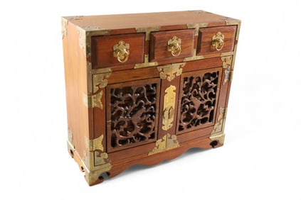 CHINESE JEWELRY BOX