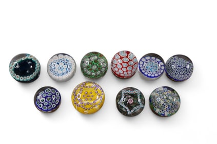 COLLECTION OF ART GLASS PAPERWEIGHTS