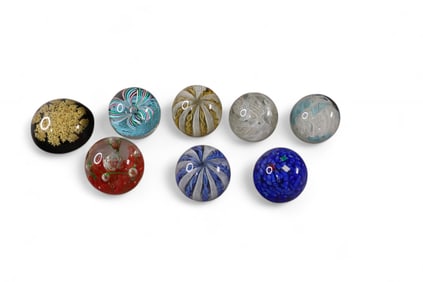 COLLECTION OF ART GLASS PAPERWEIGHTS