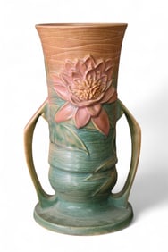 ROSEVILLE WATER LILY VASE