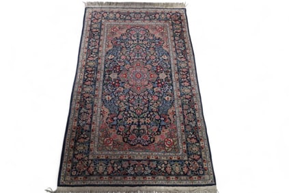APPROX 5' x 3' HANDMADE WOOL RUG