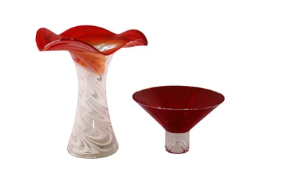 2 PIECES OF ART GLASS