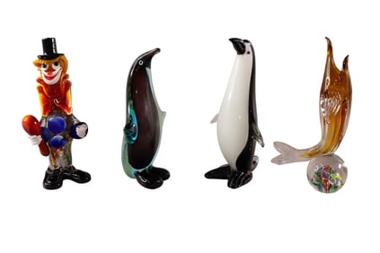 4 PIECES OF GLASS FIGURES