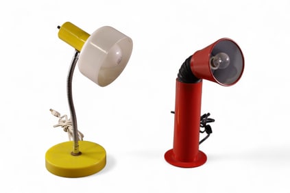 2 VINTAGE TABLE LAMPS