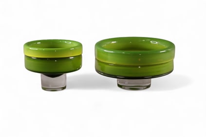2 PIECES OF SWEDISH GLASS