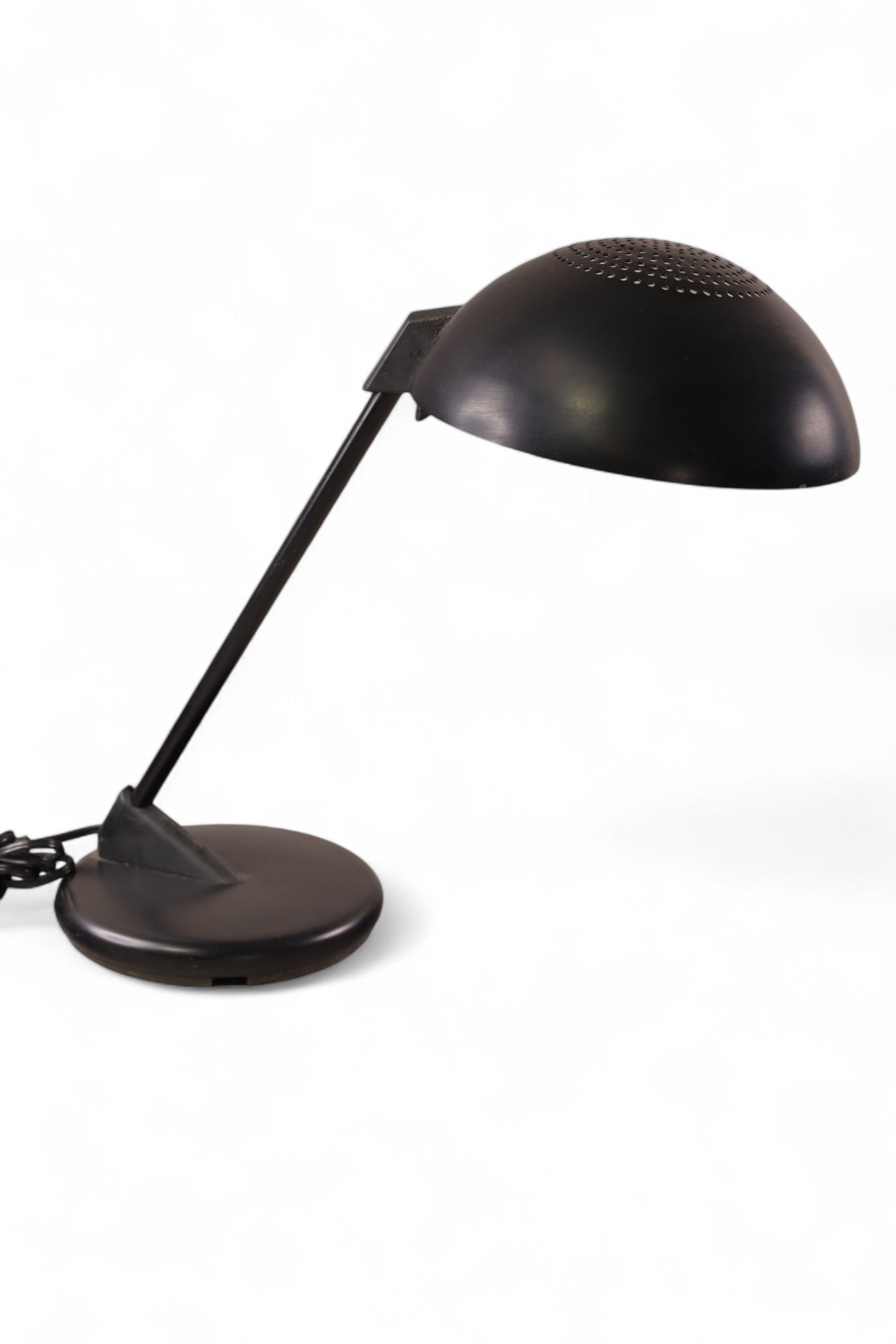 VINTAGE DESK LAMP: VINTAGE DESK LAMP, 16" H.
