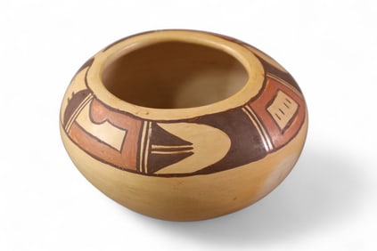 NATIVE AMERICAN POT