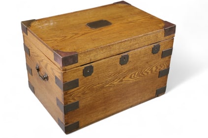 ANTIQUE OAK SILVERWARE FITTED TRUNK