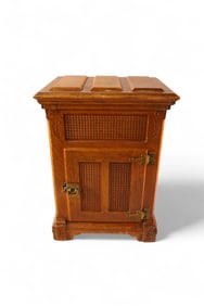 SALESMAN SAMPLE ICE BOX