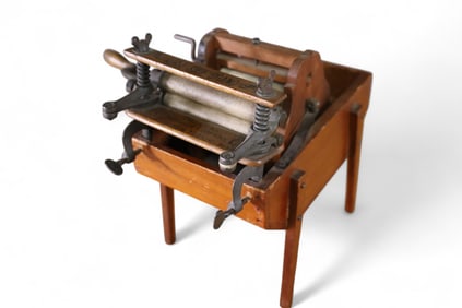 SALESMAN SAMPLE WASHING MACHINE