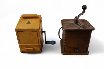 2 COFFEE MILLS