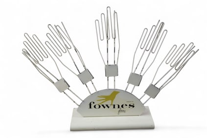 FOWNES GLOVES DISPLAY