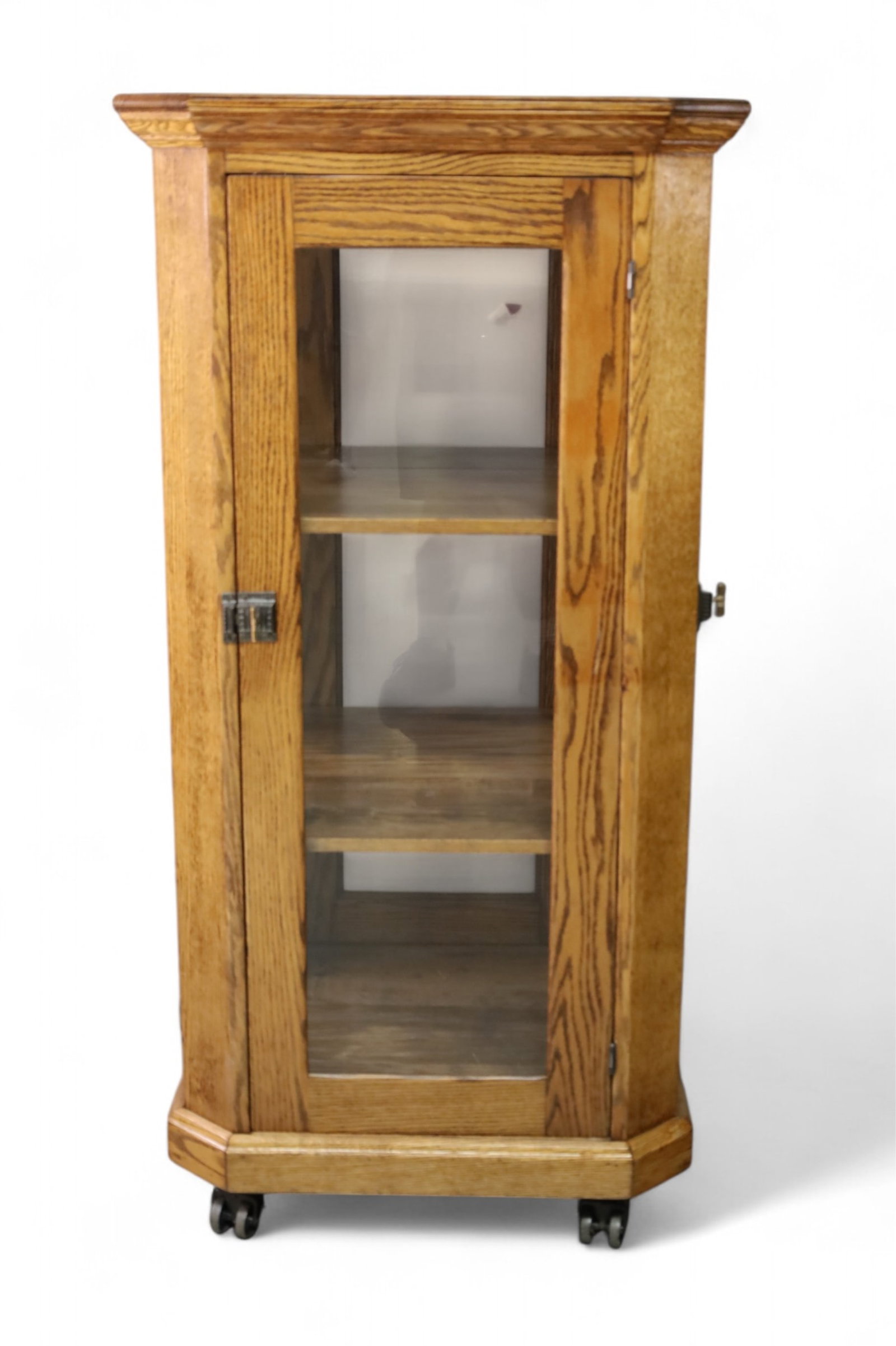 LARGE ANTIQUE OAK SHOWCASE (1 of 3)