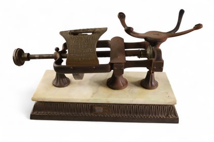 ANTIQUE TROENNER'S 24 BALL SCALE