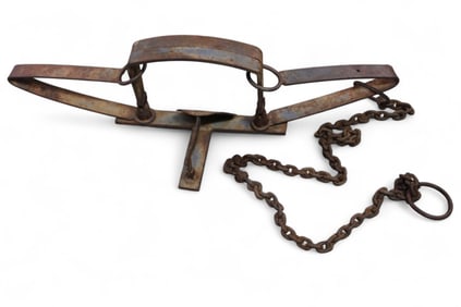 CAST IRON BEAR TRAP