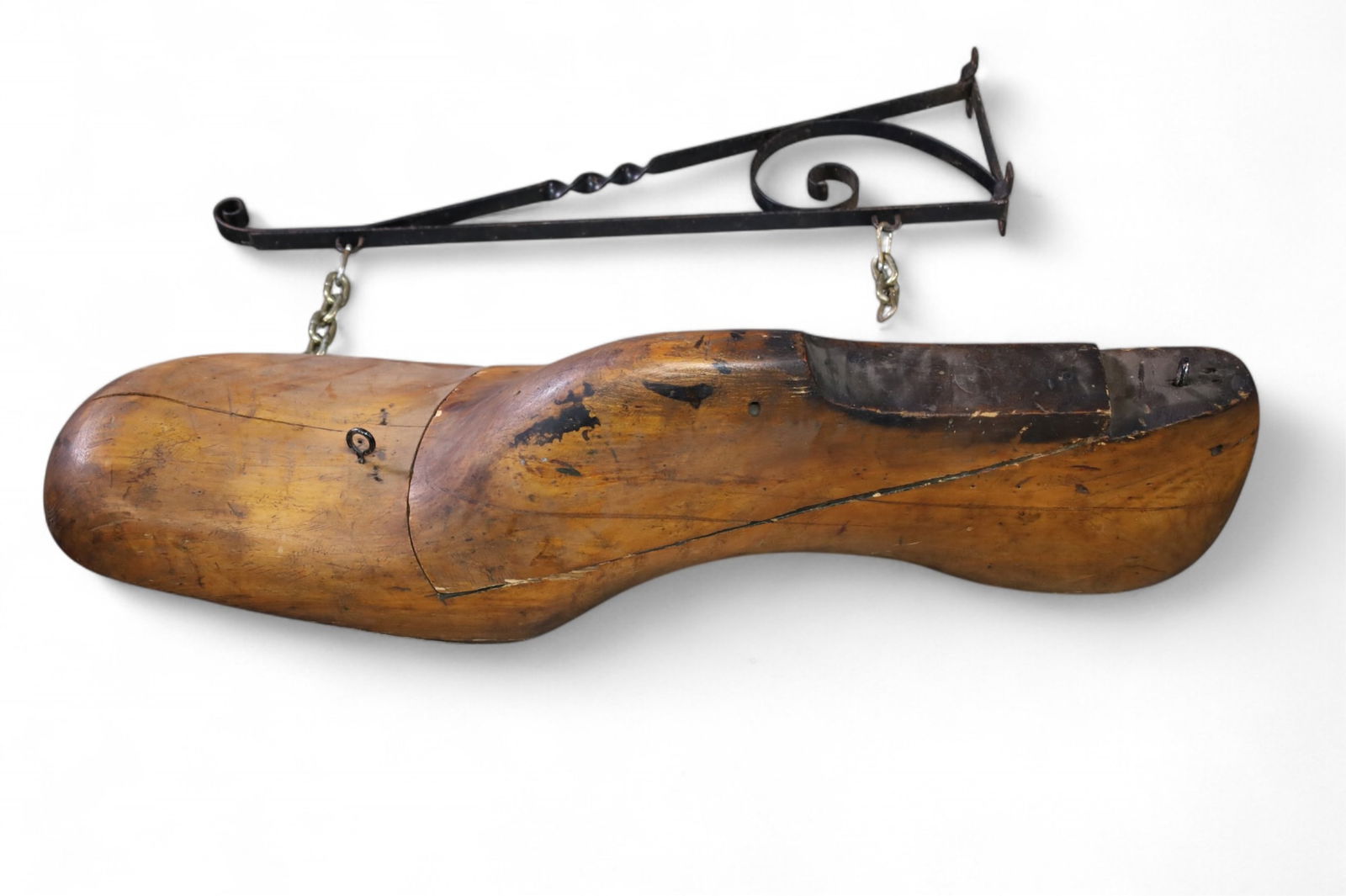 ENGLISH COBBLER TRADE STORE SIGN (1 of 2)