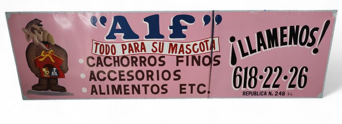 ALF PET STORE FOREIGN SIGN