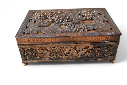 METAL FLORAL DECORATED DRESSER BOX