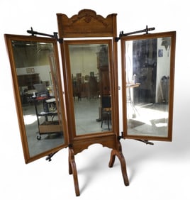 AMERICAN OAK TRI FOLD DRESSING MIRROR