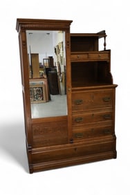 GENTLEMAN'S AMERICAN OAK CHIFFEROBE