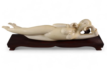 LARGE CHINESE DOCTOR'S LADY