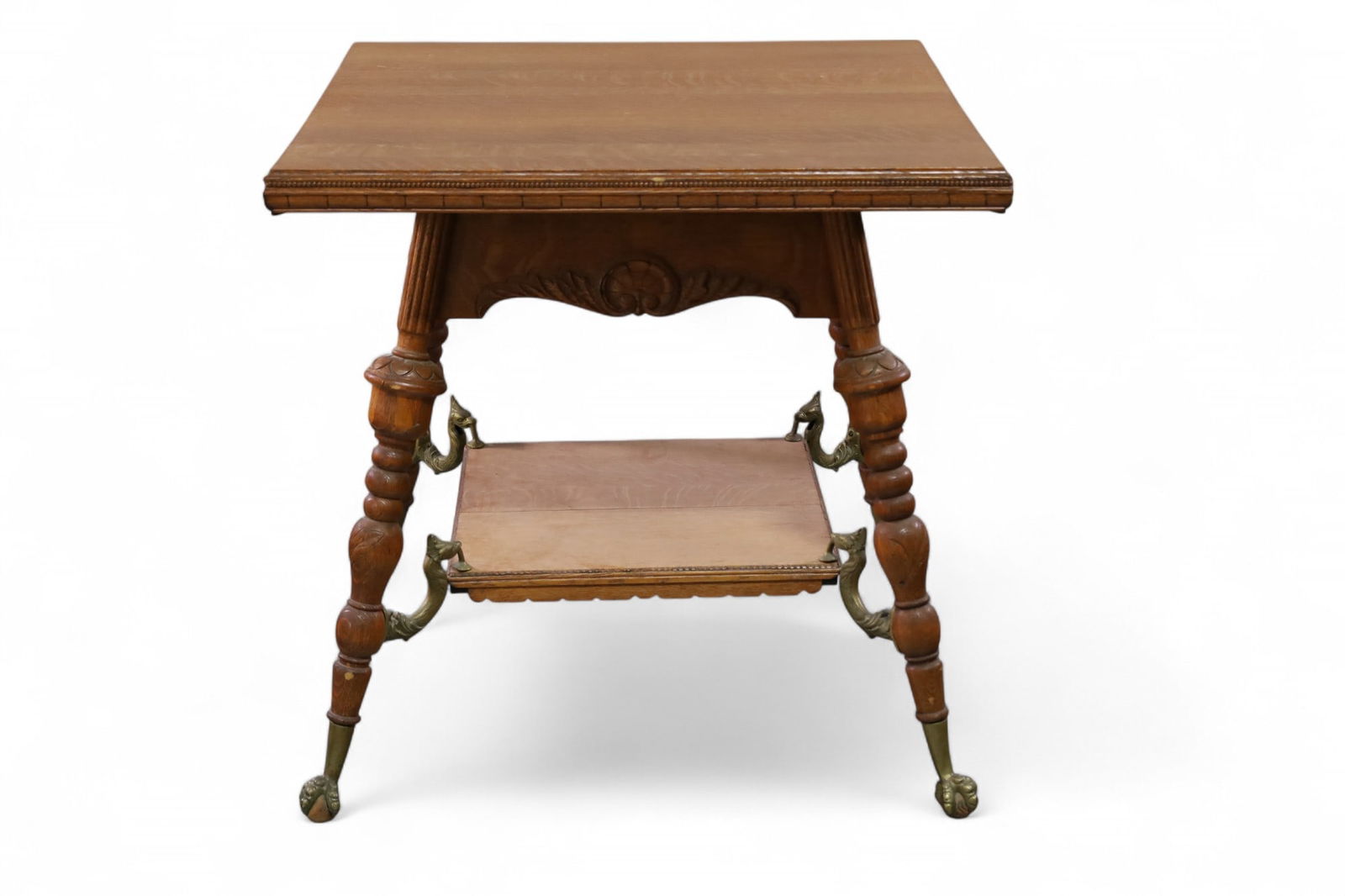 AMERICAN OAK LAMP TABLE (1 of 3)