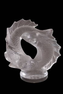LALIQUE DOUBLE FISH SCULPTURE: LARGE FROSTED CRYSTAL LALIQUE FISH SCULPTURE, SIGNED LALIQUE FRANCE. 11" H.
