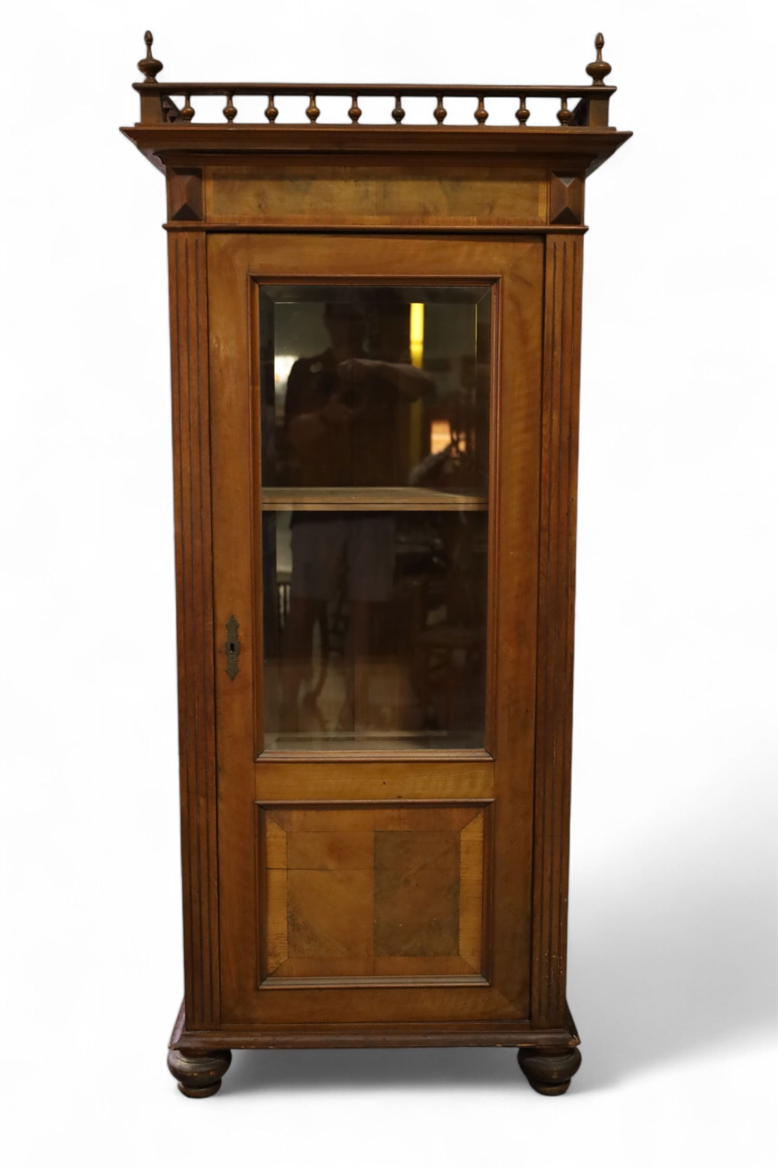 1900'S SINGLE DOOR BOOKCASE (1 of 2)