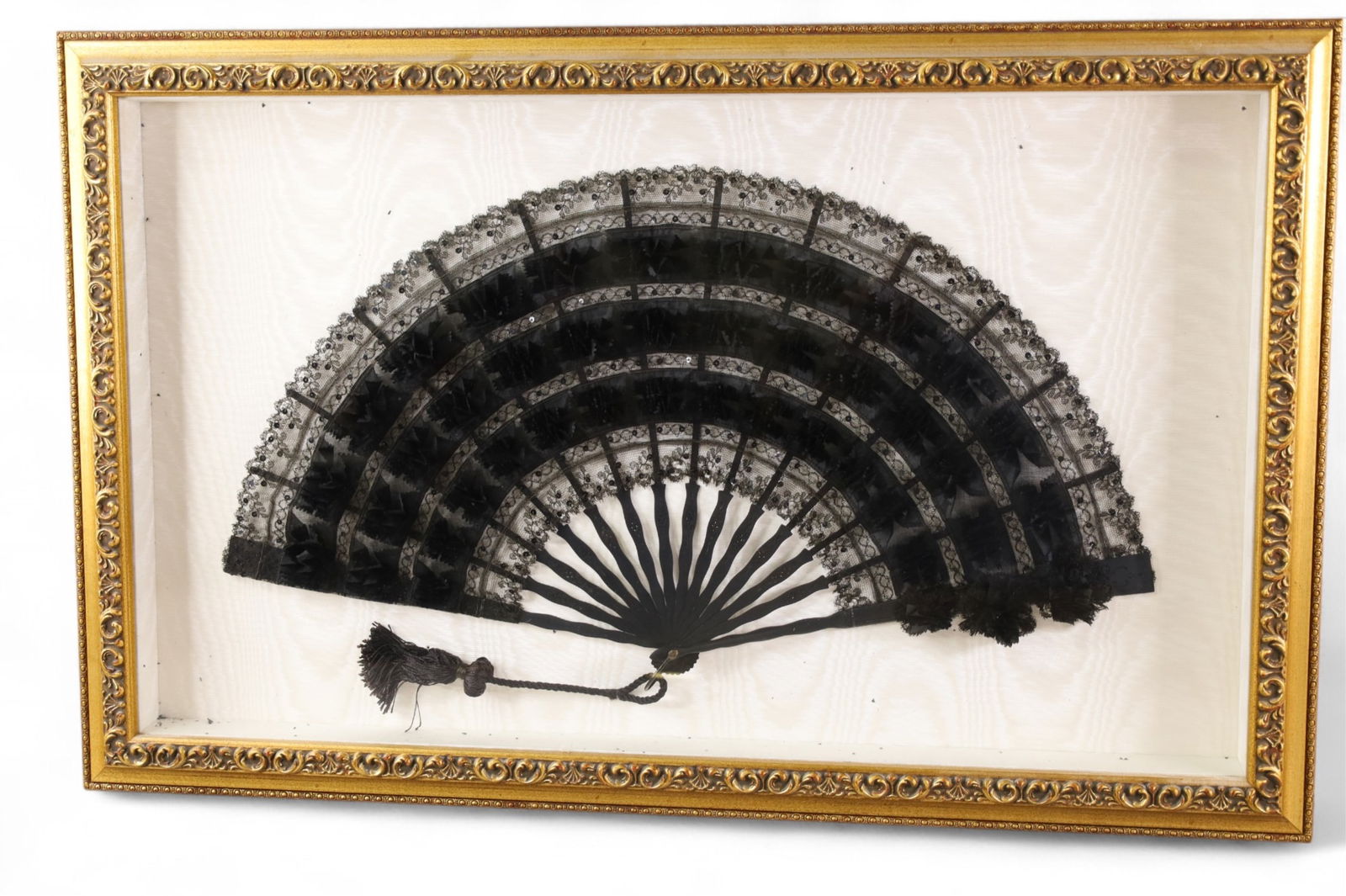 LARGE FRAMED FAN (1 of 2)