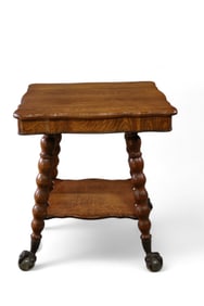 AMERICAN OAK LAMP TABLE