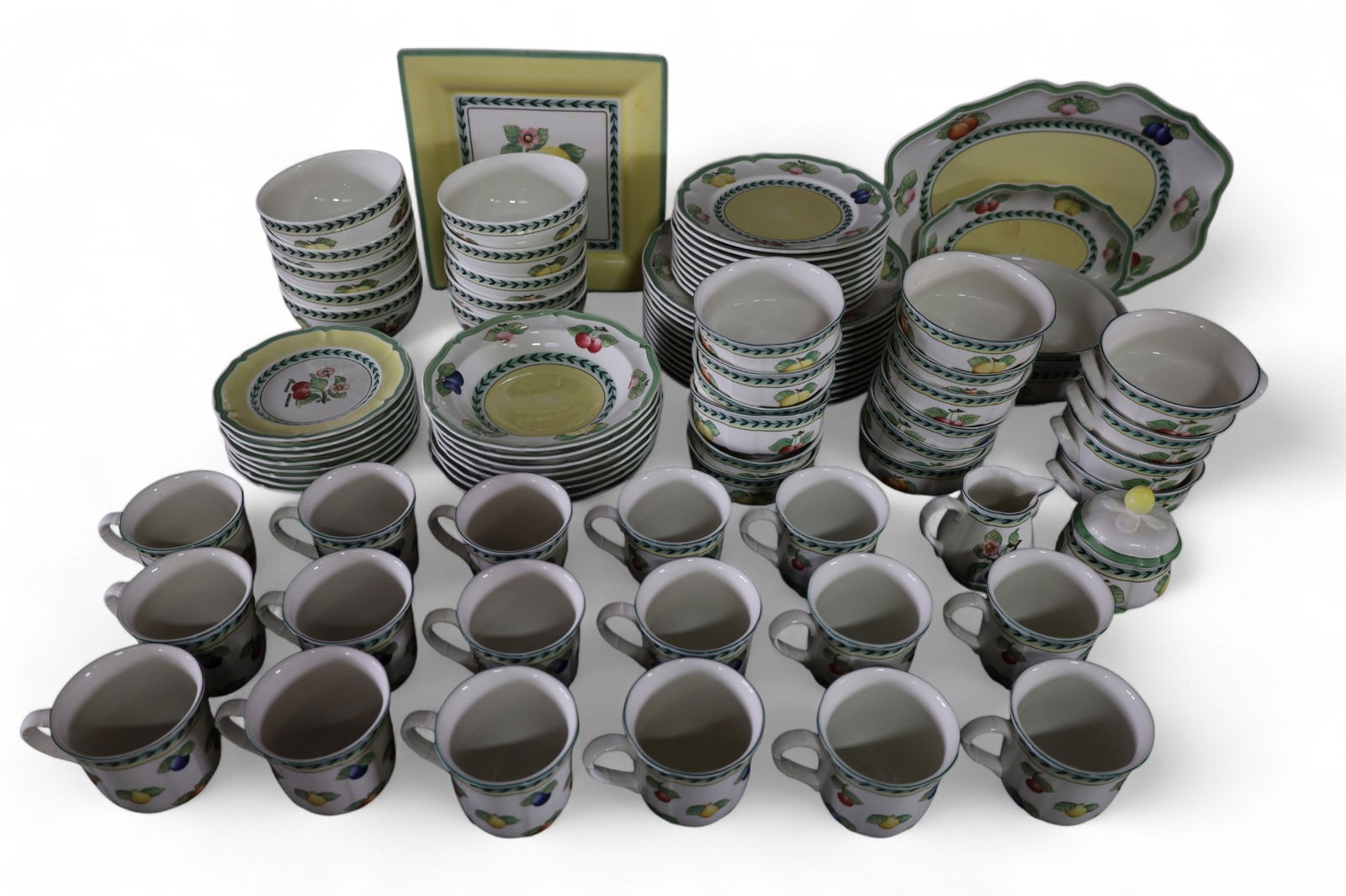 VILLEROY & BACH FRENCH GARDEN DISH SET (1 of 7)