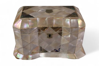 VICTORIAN MOTHER OF PEARL TEA CADDY